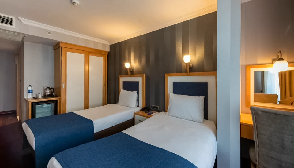 هتل نوا پلازا تکسیم اسکوئر